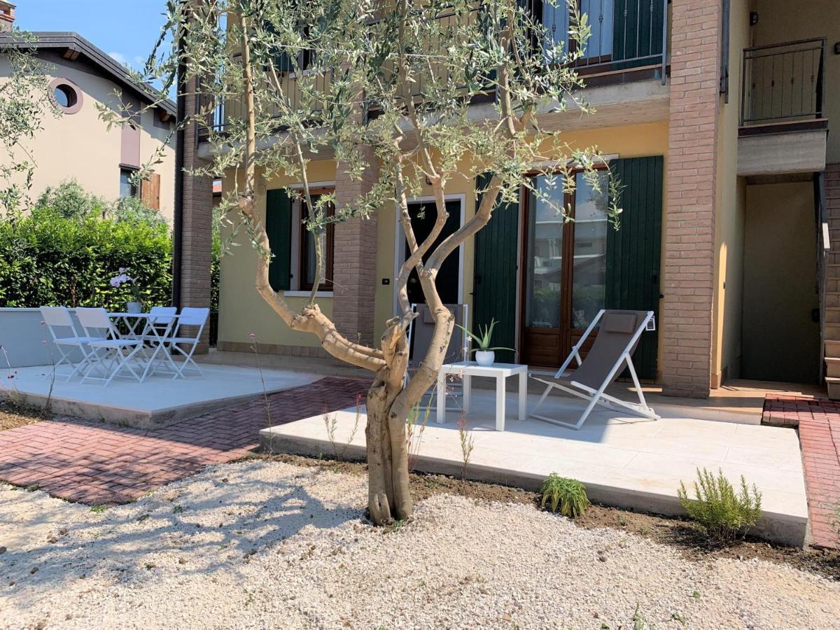 Casa Ulivi Bianco Leilighet Rivoltella del Garda Eksteriør bilde