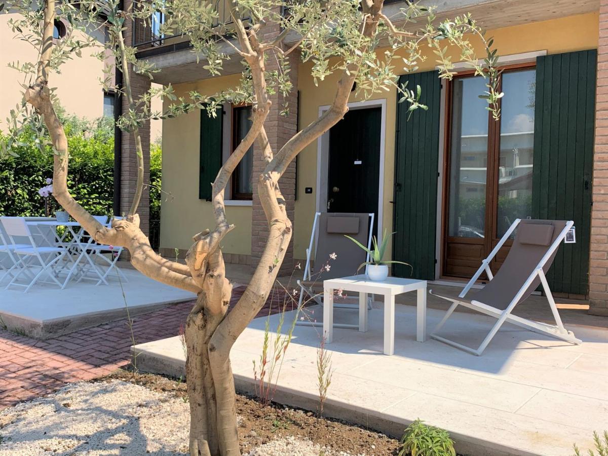Casa Ulivi Bianco Leilighet Rivoltella del Garda Eksteriør bilde