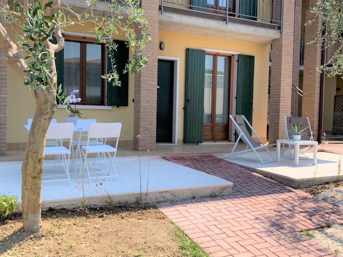 Casa Ulivi Bianco Leilighet Rivoltella del Garda Eksteriør bilde